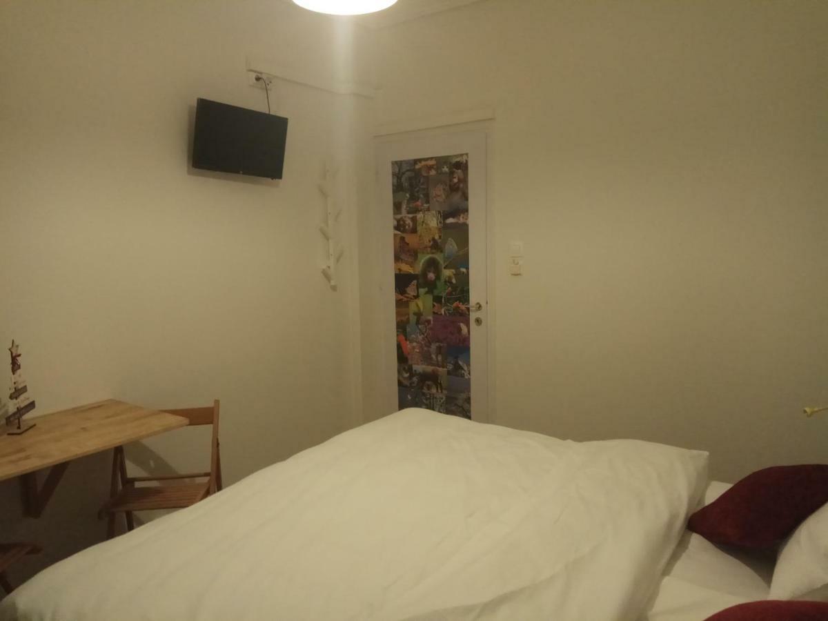Central Mark-Apartment Rooms Volos Buitenkant foto
